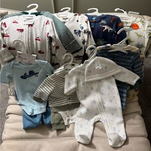 NWT Lot of baby (boy) 0-3M clothes